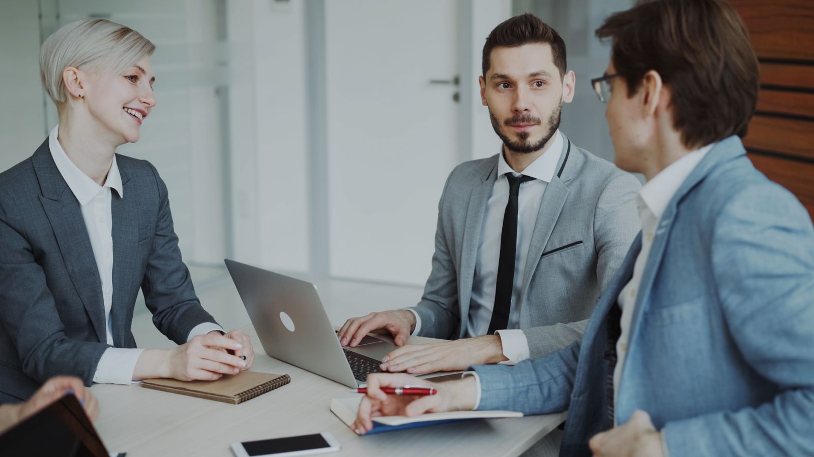 How to Open a Business Bank Account in the UAE After Company Setup